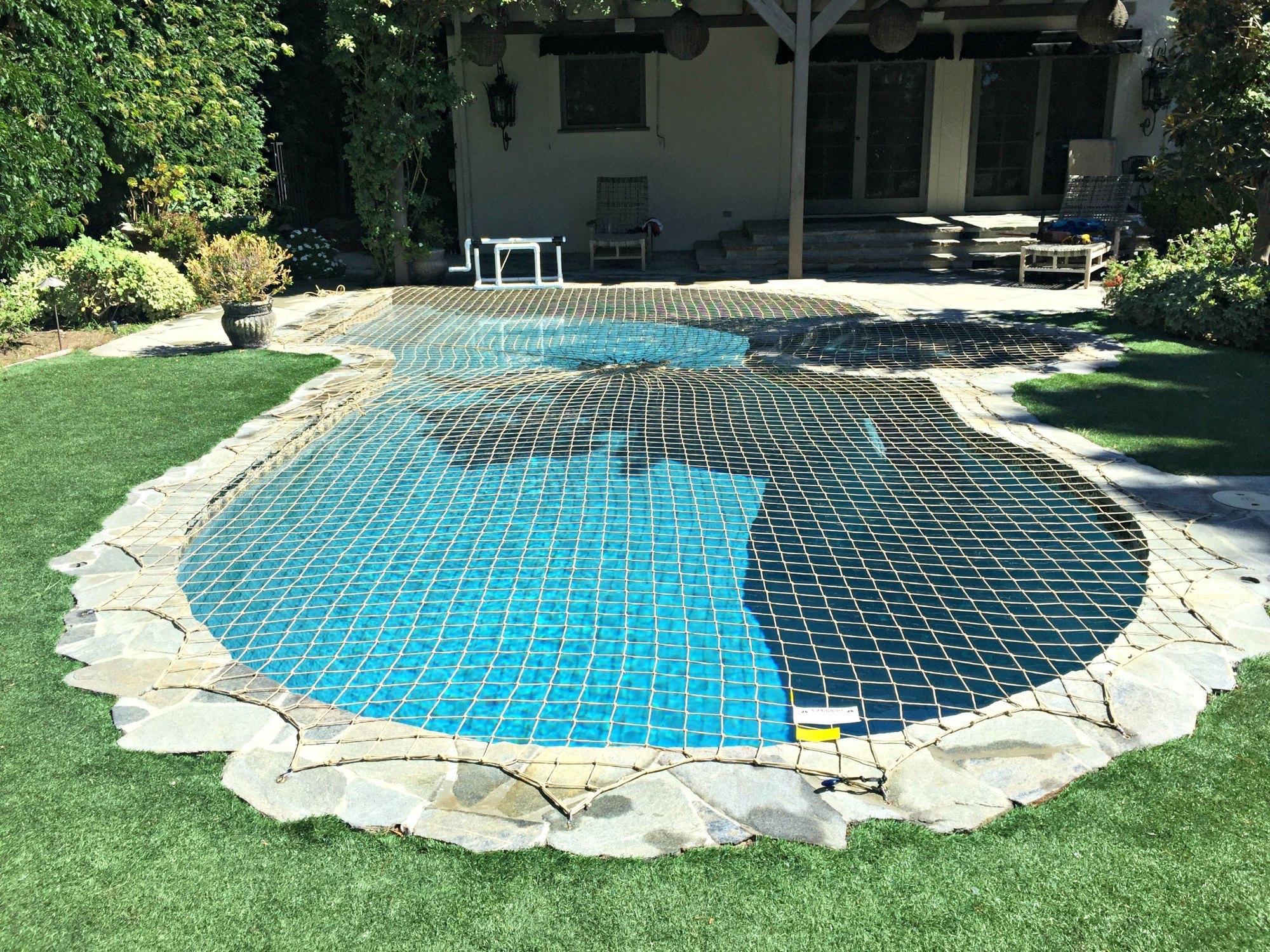 Pool safety netting